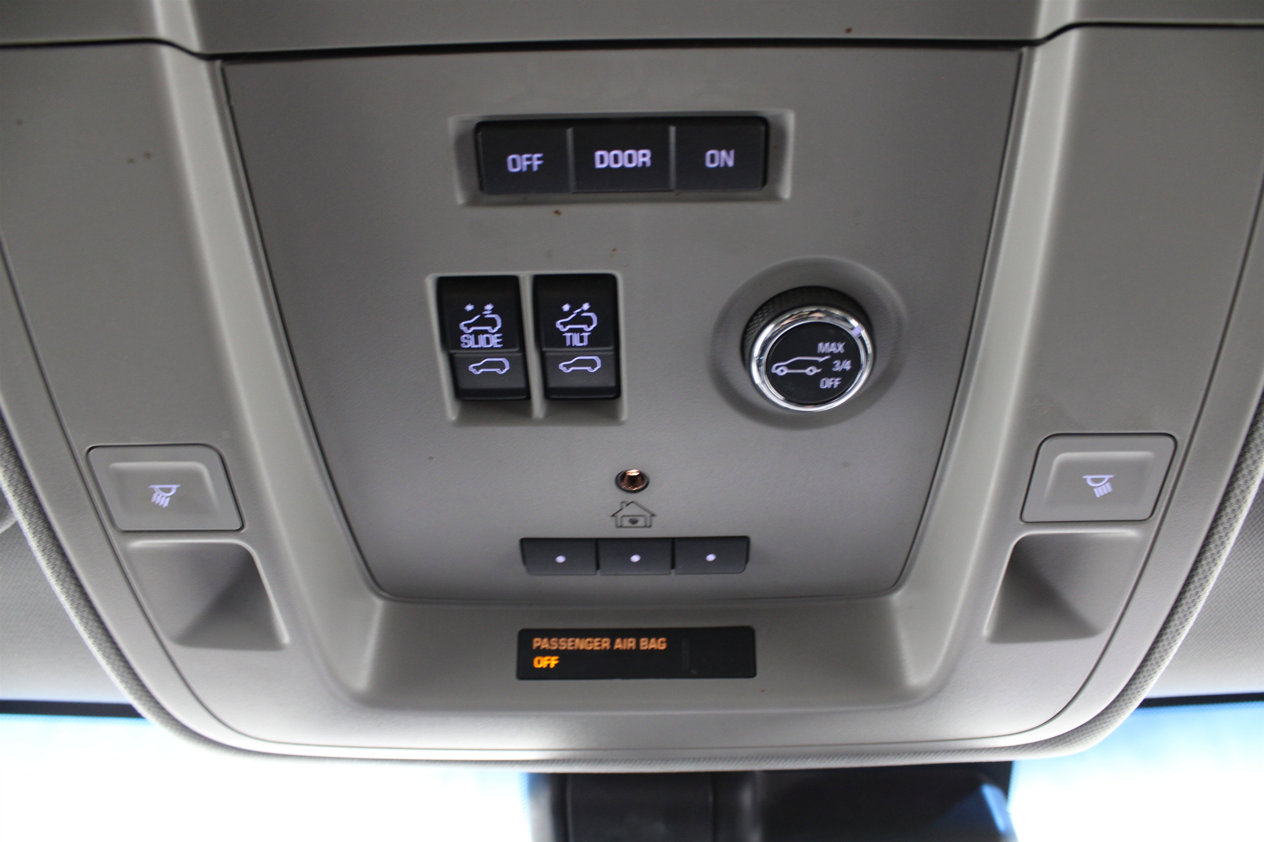 Used 2016 Chevrolet Suburban LTZ image 22