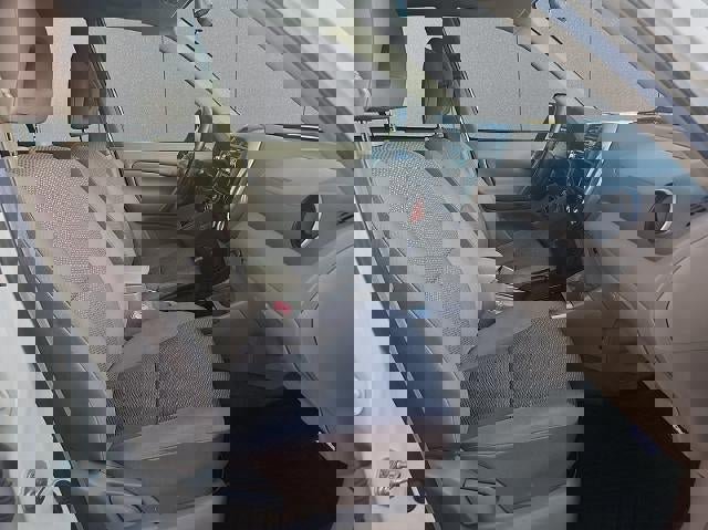 Used 2004 Toyota RAV4 4d SUV FWD AT image 37