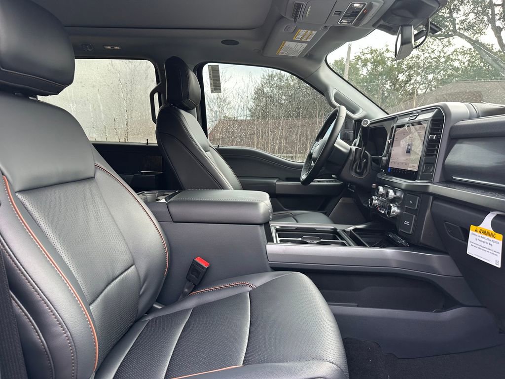 New 2026 Ford F250 Lariat w/ Black Appearance Package image 43