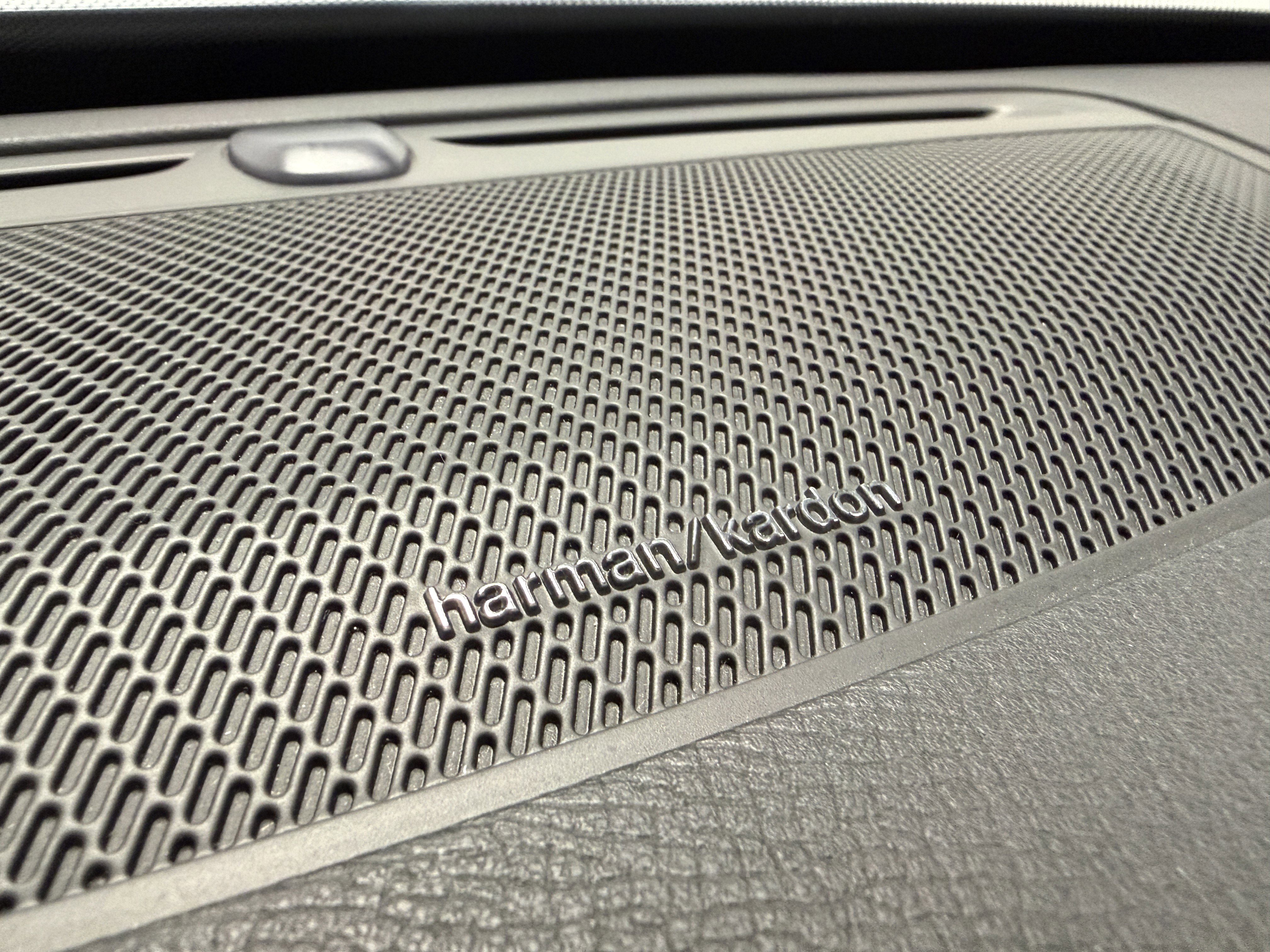 Used 2024 Volvo XC90 T8 Plus w/ Protection Package image 7