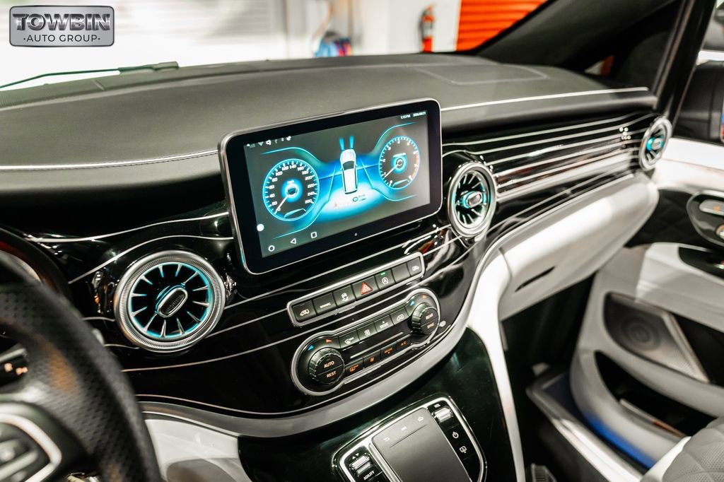 Used 2020 Mercedes-Benz Metris Passenger image 29