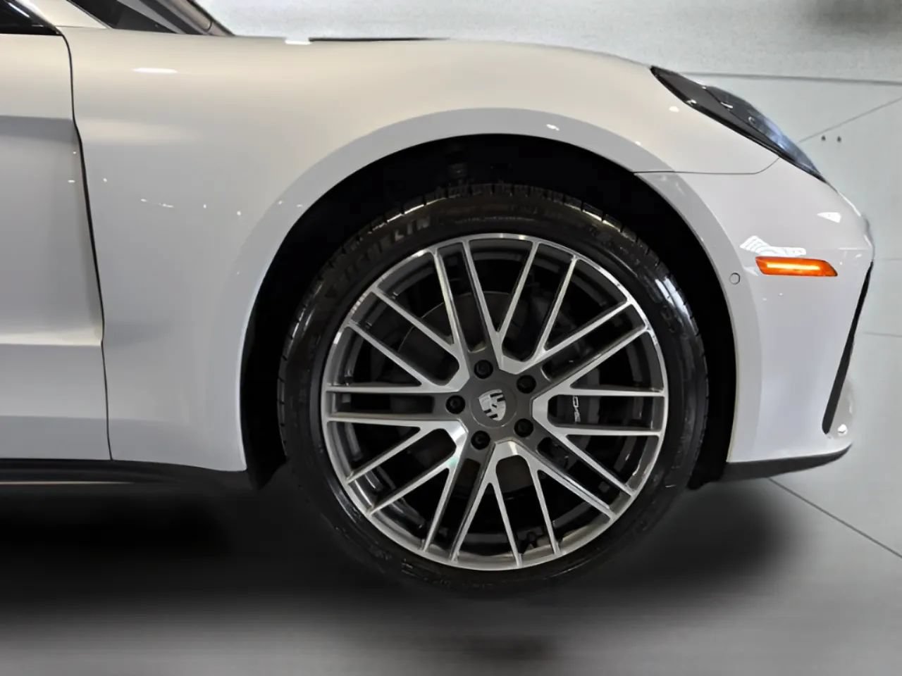 Used 2024 Porsche Panamera image 48