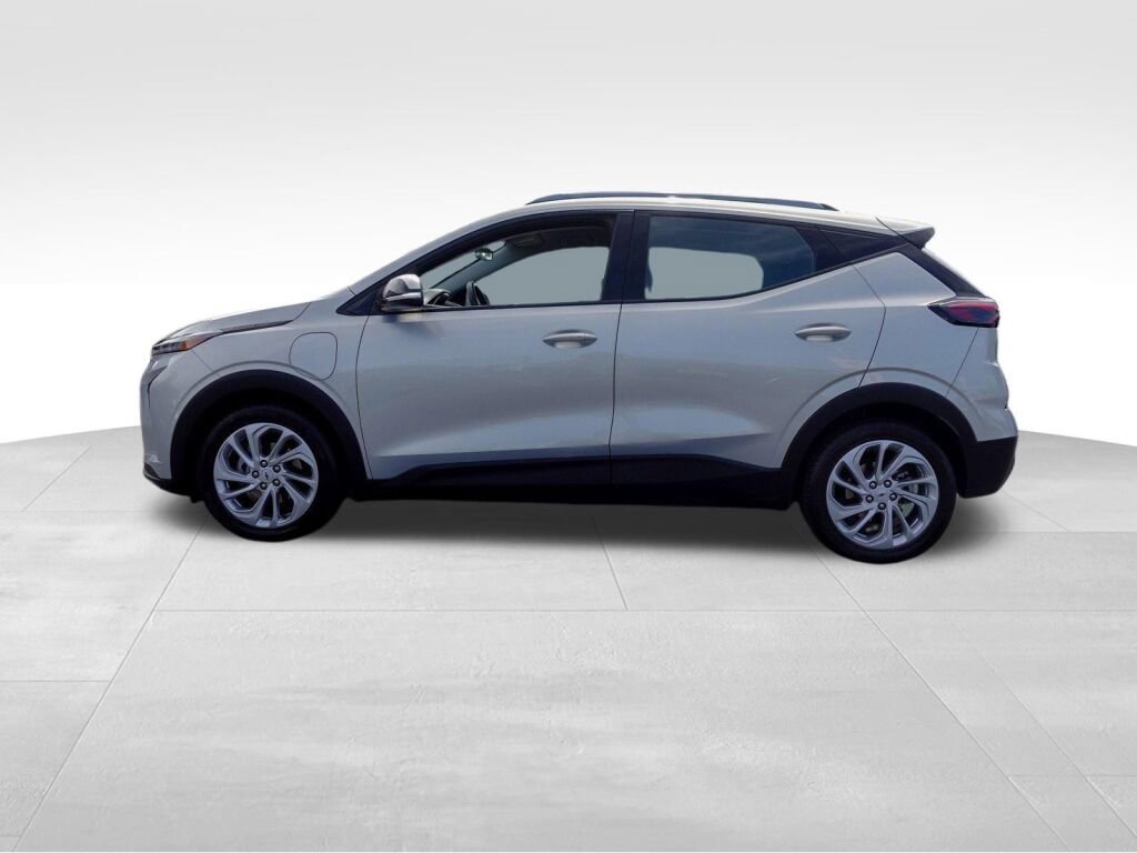 Used 2023 Chevrolet Bolt EUV LT image 7