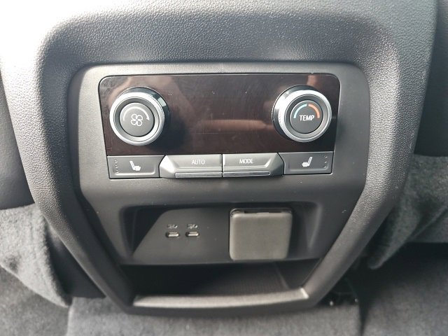 Used 2025 Buick Enclave Avenir w/ Super Cruise Package image 12