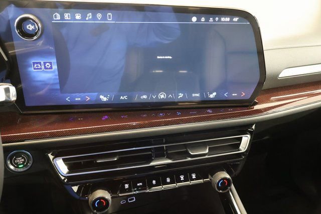 New 2026 Chevrolet Traverse Z71 w/ Enhanced Driving Package image 18