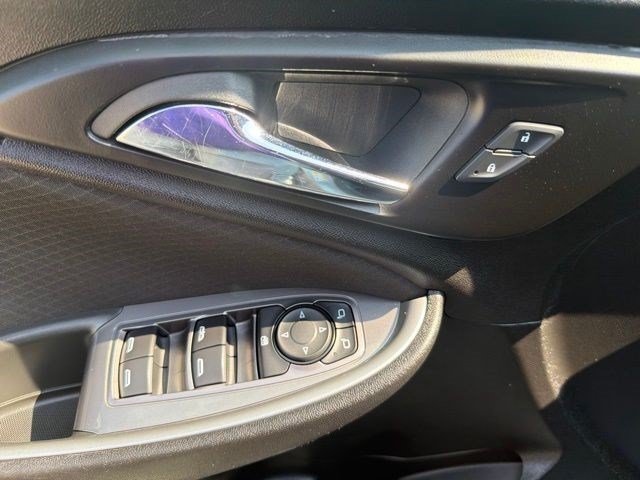 Used 2024 Chevrolet Malibu LT FWD image 12