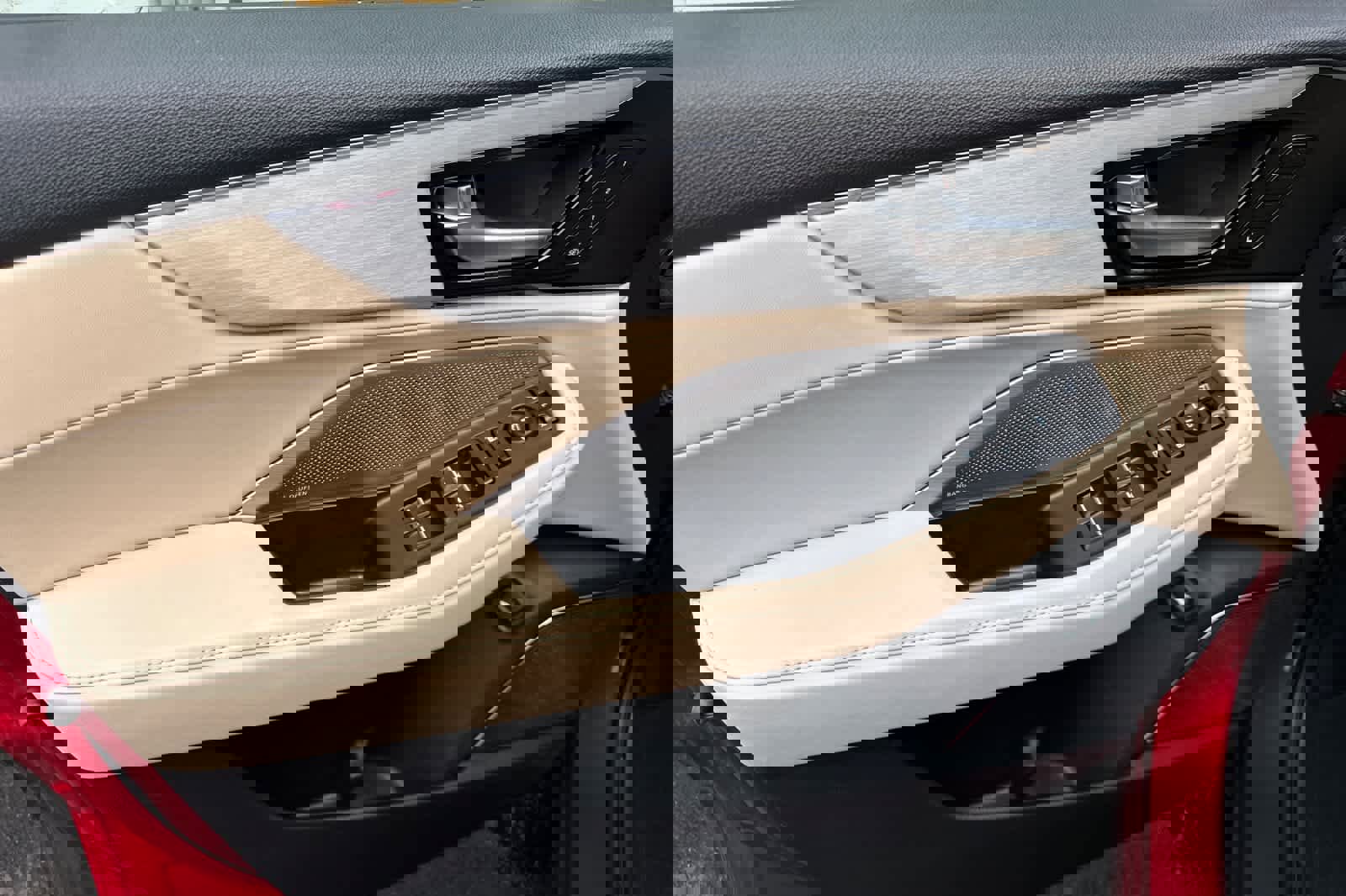 Used 2025 Acura MDX SH-AWD w/ Technology Package image 11