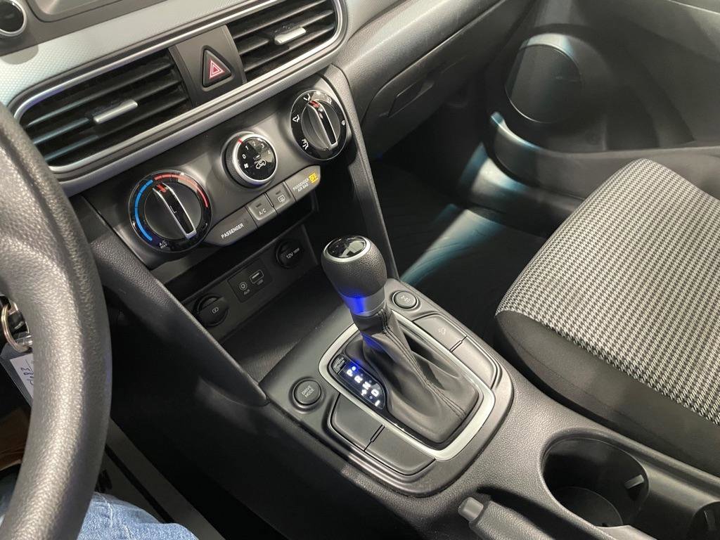 Used 2020 Hyundai Kona SE image 33