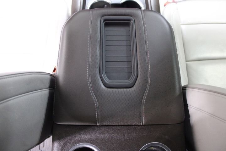 Used 2023 GMC Yukon XL SLT w/ SLT Luxury Package image 35