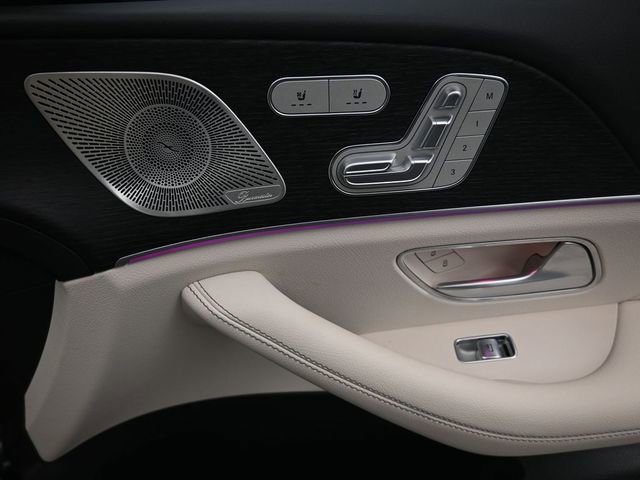 Used 2025 Mercedes-Benz GLS 450 4MATIC image 30