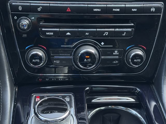 Used 2015 Jaguar XJ L Portfolio RWD image 19