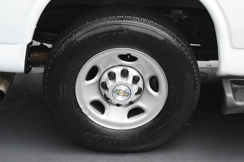 Used 2023 Chevrolet Express 3500 LS RWD image 10