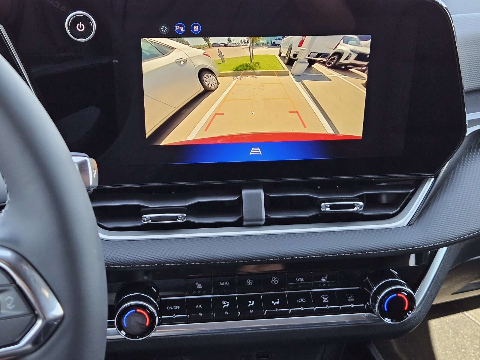 New 2027 Chevrolet Equinox LT w/ Convenience Package II FWD image 19