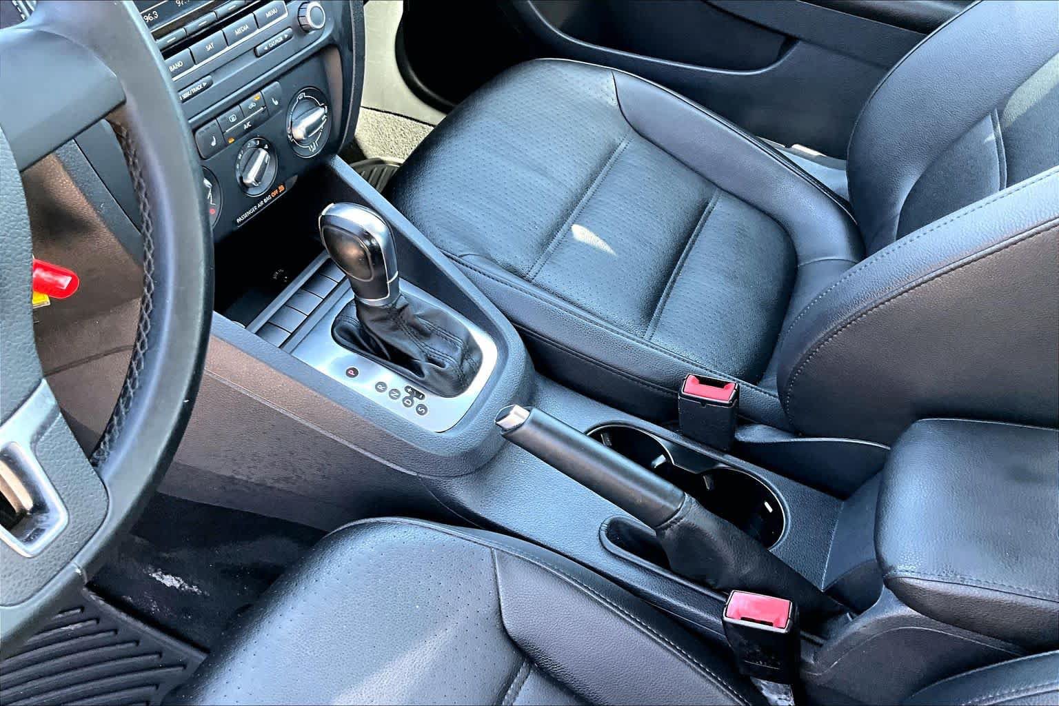 Used 2013 Volkswagen Jetta SE FWD image 17