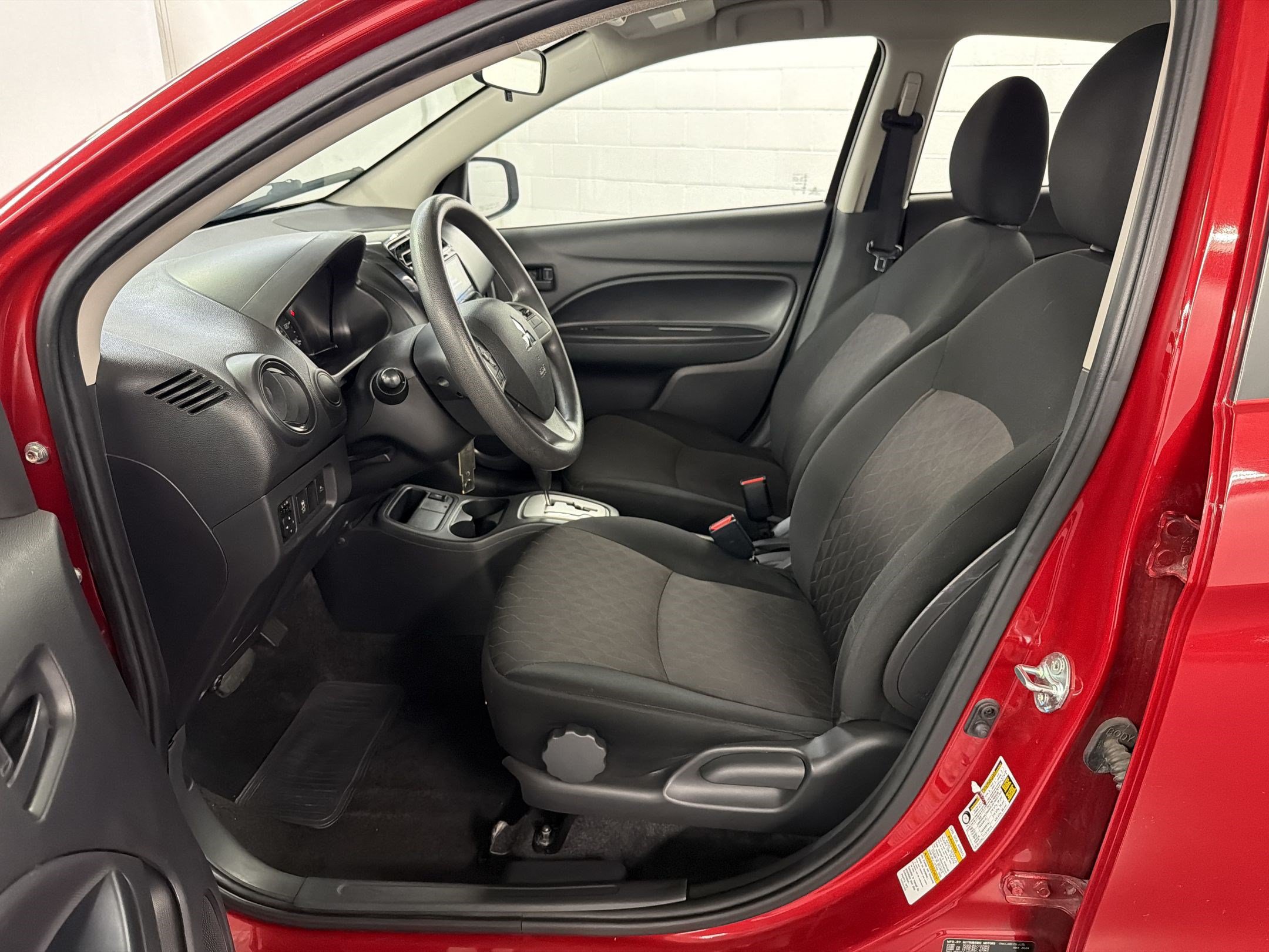 Used 2024 Mitsubishi Mirage ES FWD image 5