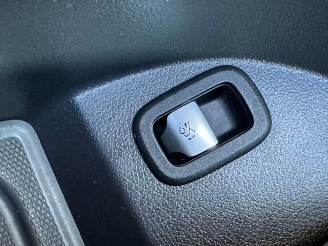 Used 2024 Mercedes-Benz GLC 300 4MATIC image 22