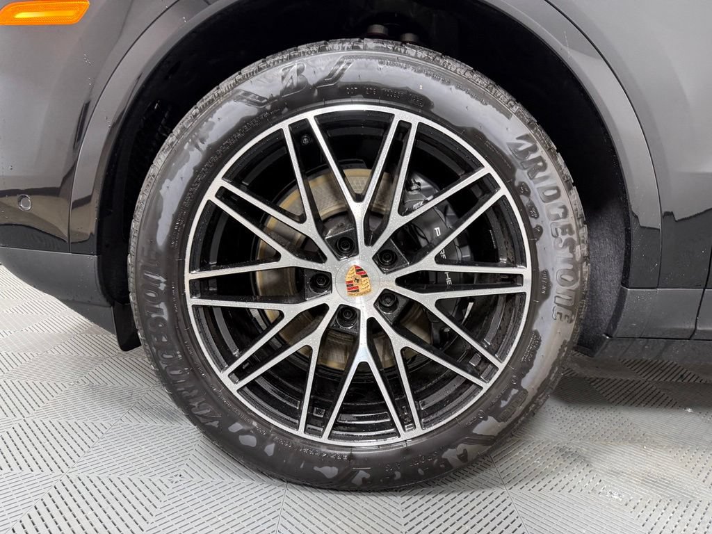 New 2026 Porsche Cayenne AWD/4WD image 11