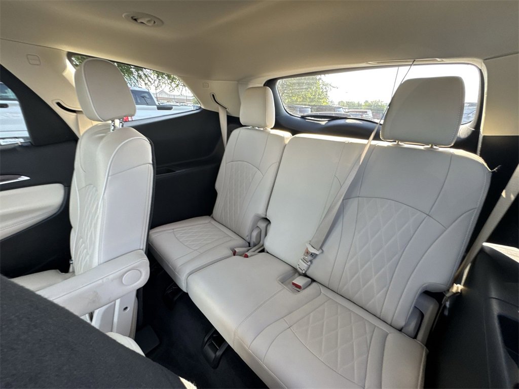 Used 2022 Buick Enclave Avenir image 24