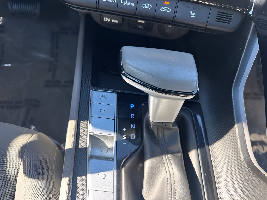 Used 2025 Hyundai Elantra SEL FWD image 12