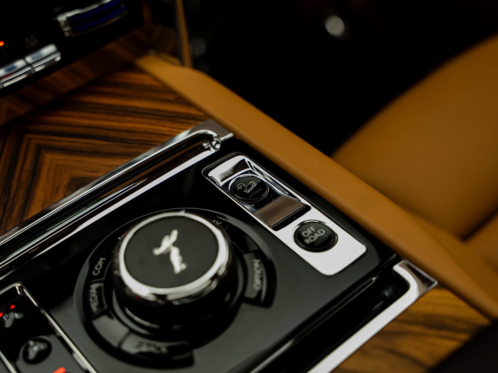 Used 2019 Rolls-Royce Cullinan AWD/4WD image 63