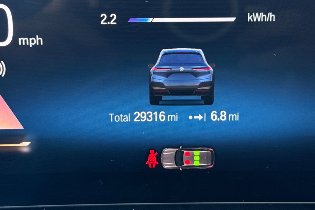 Used 2023 BMW iX xDrive50 image 30