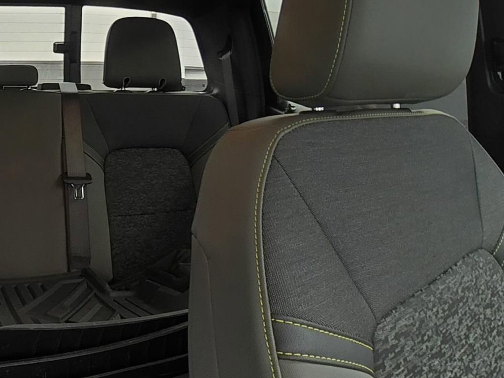 Used 2024 Chevrolet Colorado ZR2 image 13