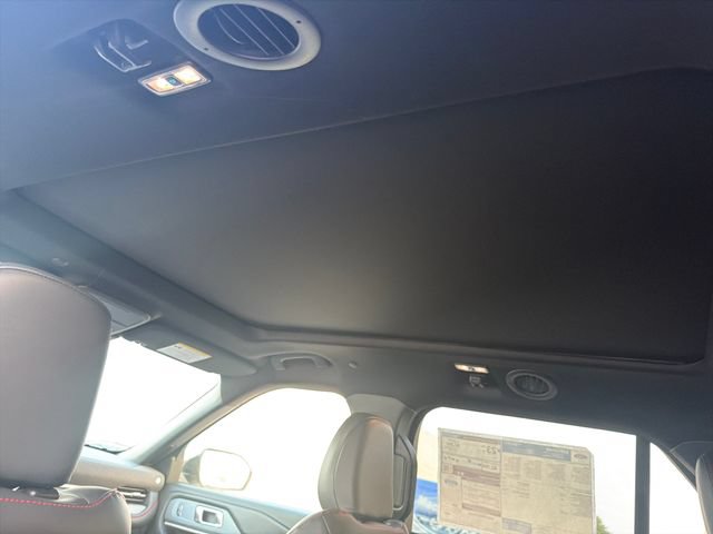 New 2026 Ford Explorer ST-Line w/ ST-Line Street Pack AWD/4WD image 29
