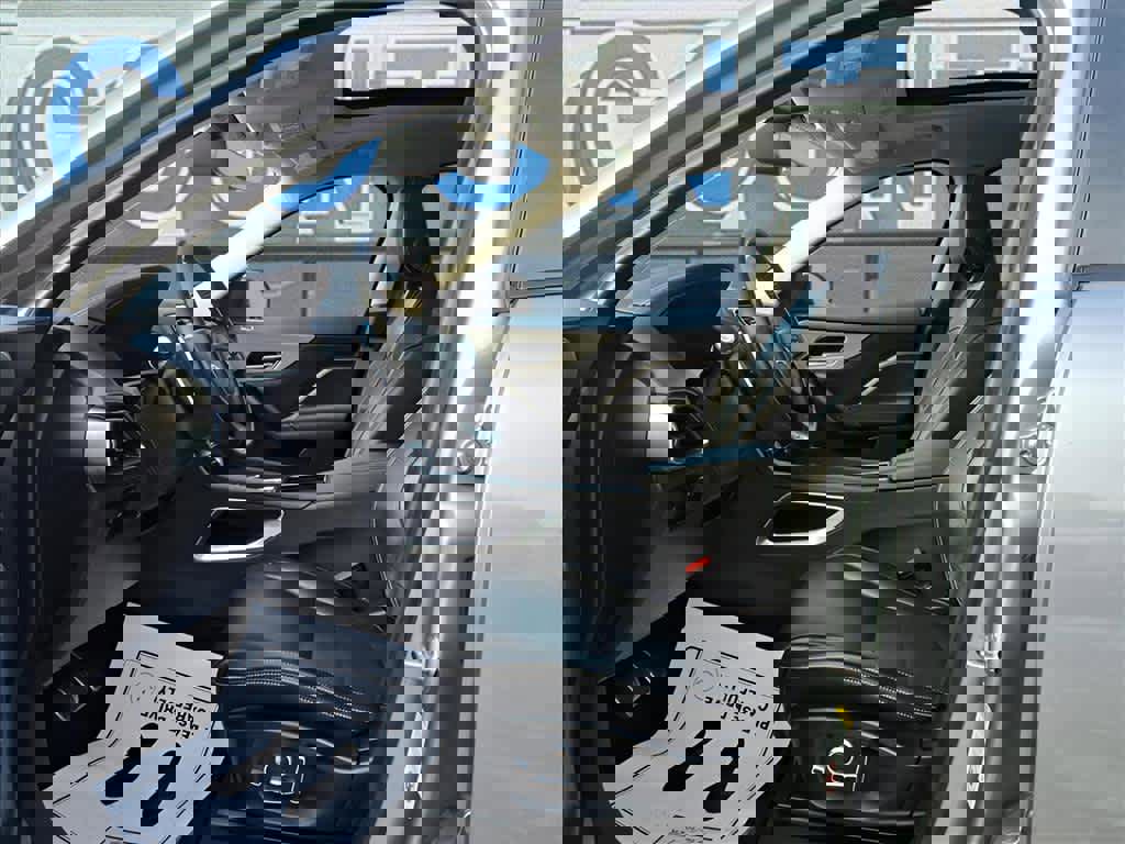 Used 2020 Jaguar F-PACE Checkered Flag image 16