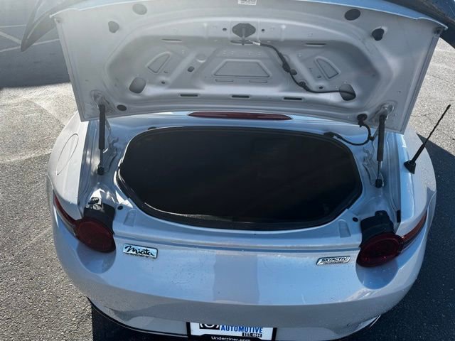 Used 2017 MAZDA MX-5 Miata Club image 10