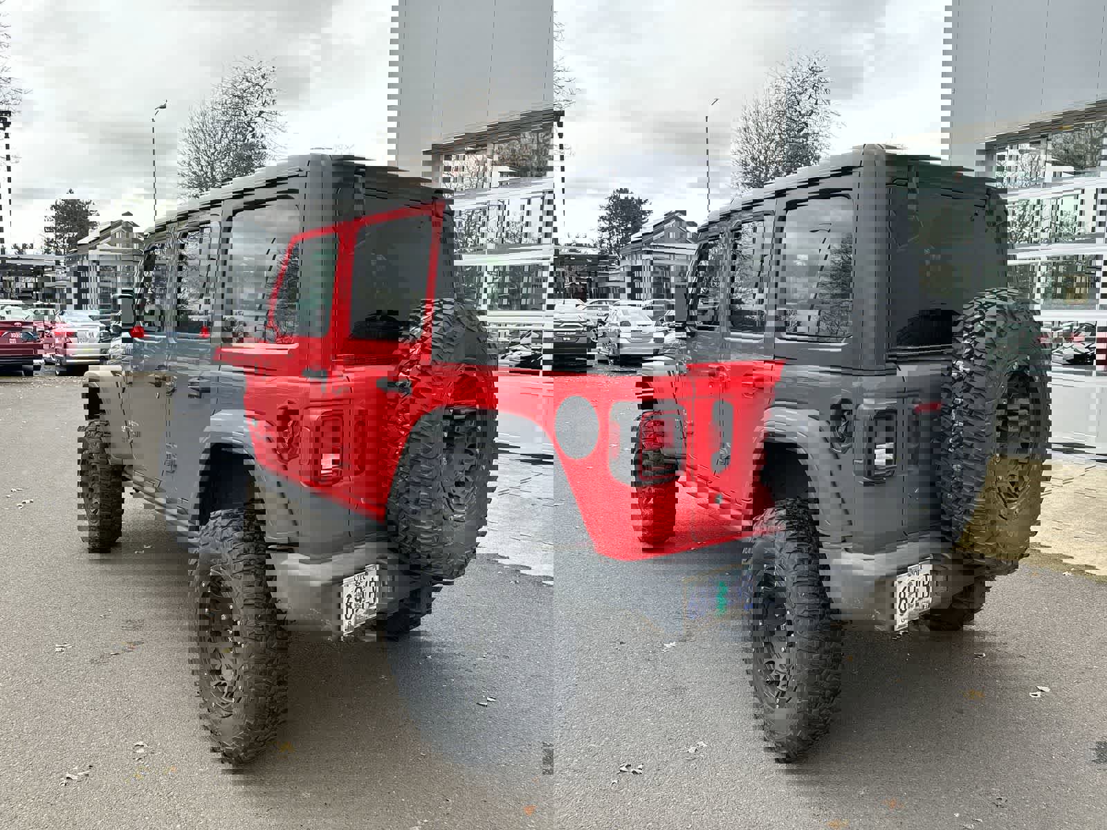 Used 2018 Jeep Wrangler Unlimited Sport image 3