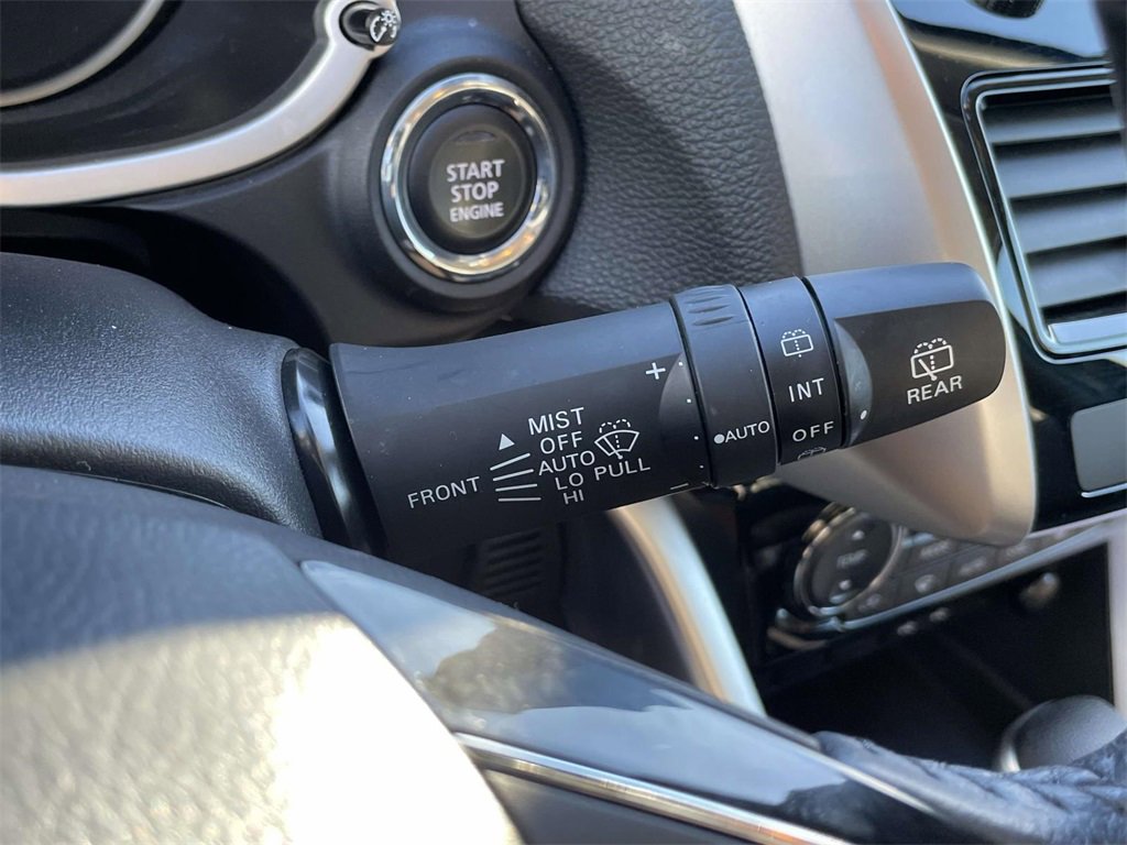 Used 2025 Mitsubishi Eclipse Cross SE image 29