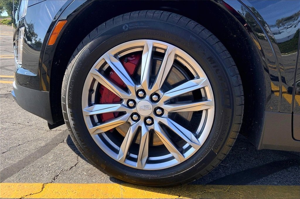 Used 2025 Cadillac XT5 Sportv image 12