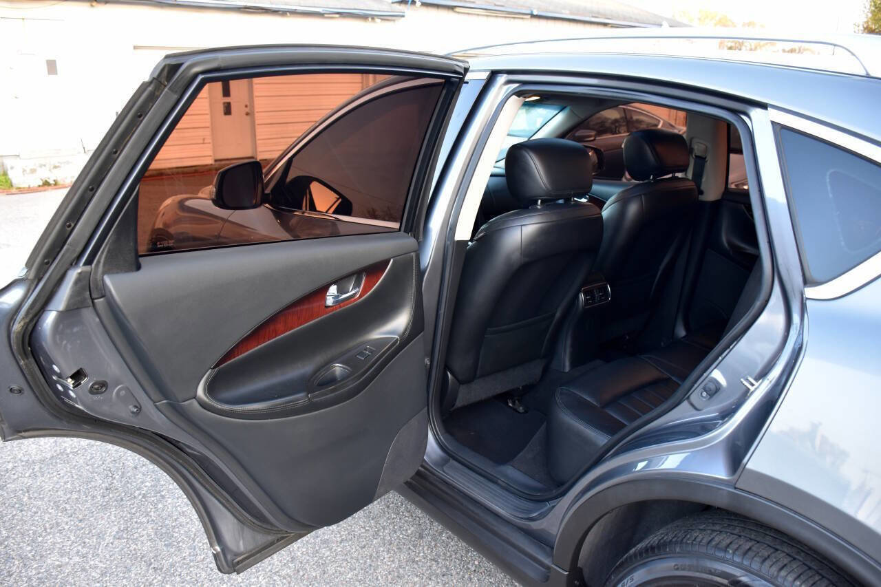 Used 2017 INFINITI QX50 AWD w/ Premium Plus Package image 13