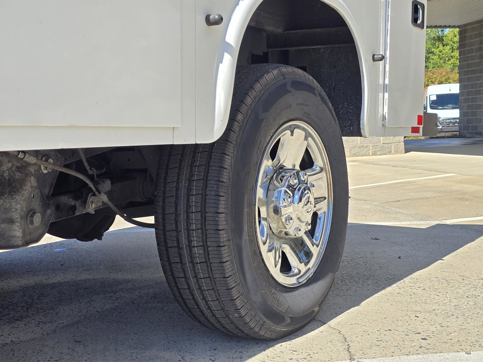 Used 2024 RAM 2500 Tradesman w/ Chrome Appearance Group image 11