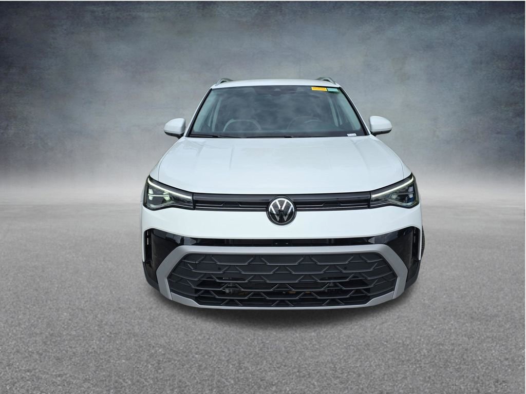 Used 2025 Volkswagen Taos SE FWD image 13