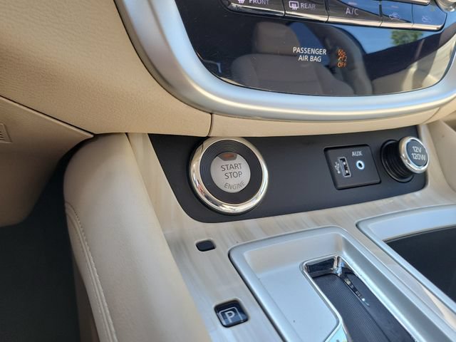 Used 2018 Nissan Murano SV FWD image 24
