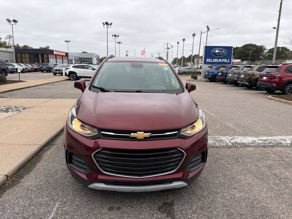 Used 2017 Chevrolet Trax LT w/ Driver Confidence Package FWD image 4