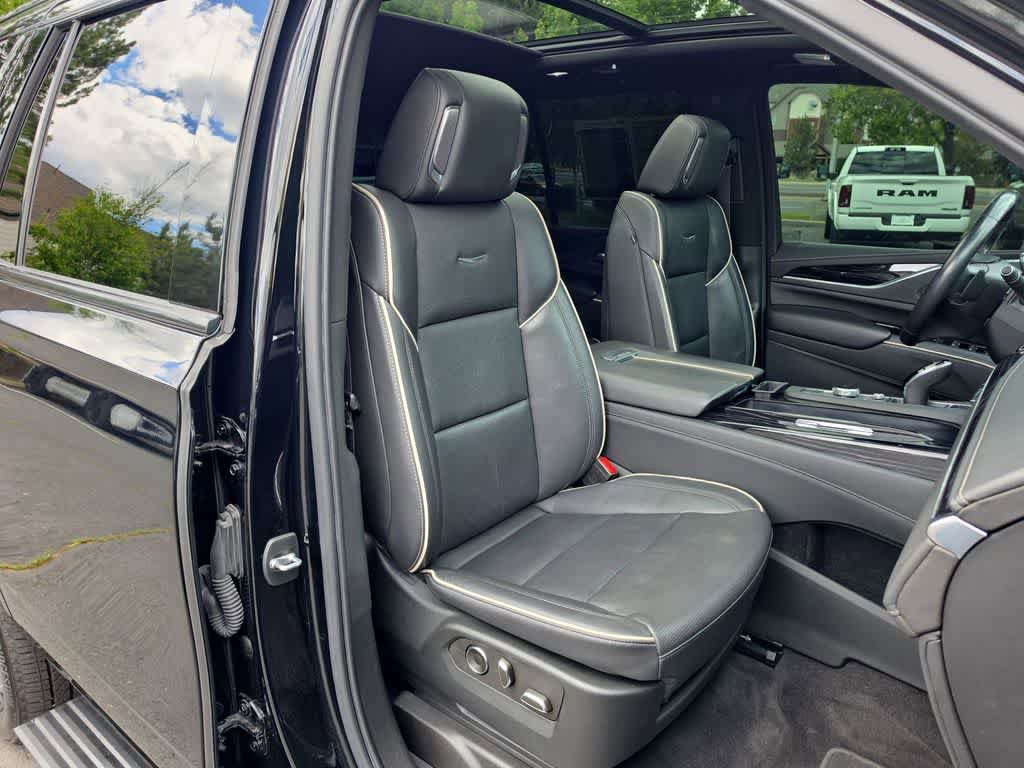 Used 2022 Cadillac Escalade Sport w/ Touring Package AWD/4WD image 26