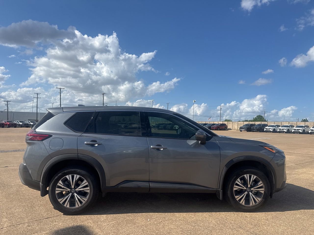 Certified 2021 Nissan Rogue SV image 29