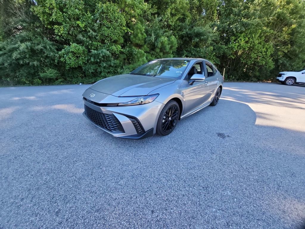 Used 2025 Toyota Camry SE
