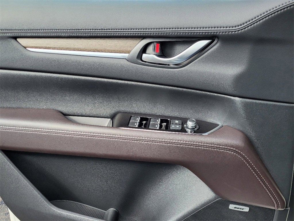 New 2025 MAZDA CX-5 Signature image 5