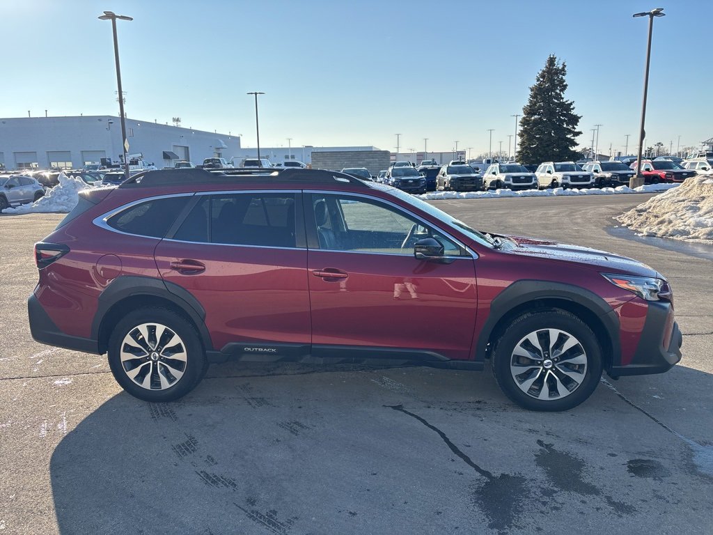 Used 2023 Subaru Outback Limited XT image 2