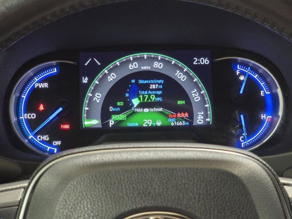 Used 2022 Toyota RAV4 XSE AWD/4WD image 12