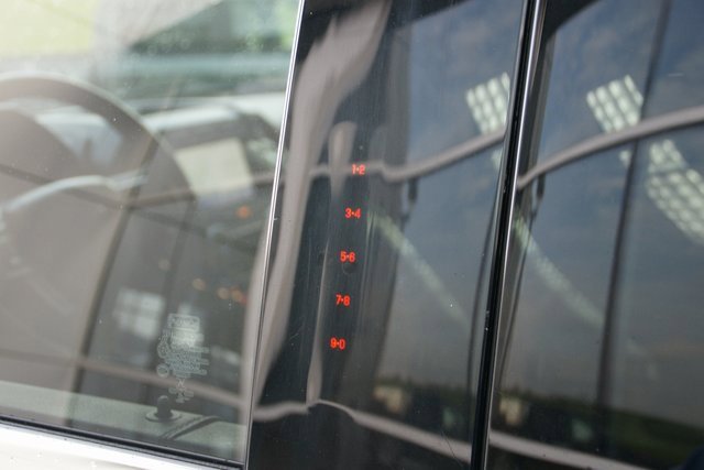 Used 2021 Ford Expedition Max Limited image 12