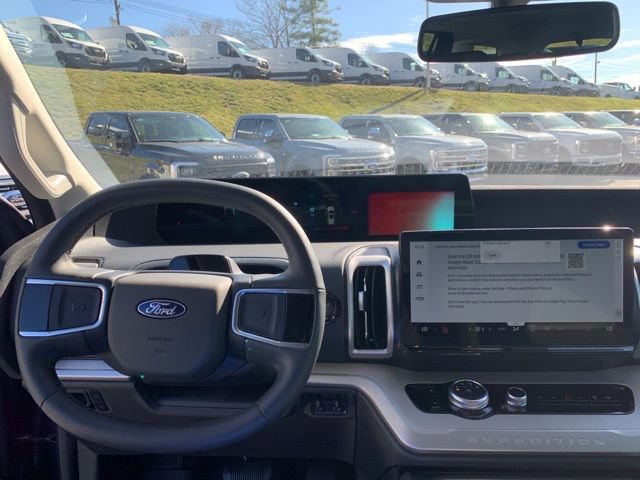 New 2025 Ford Expedition Active image 27