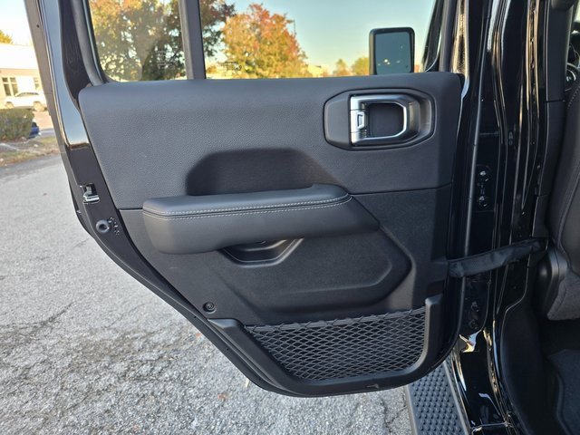 Used 2023 Jeep Wrangler Unlimited Sahara w/ Cold Weather Group image 24