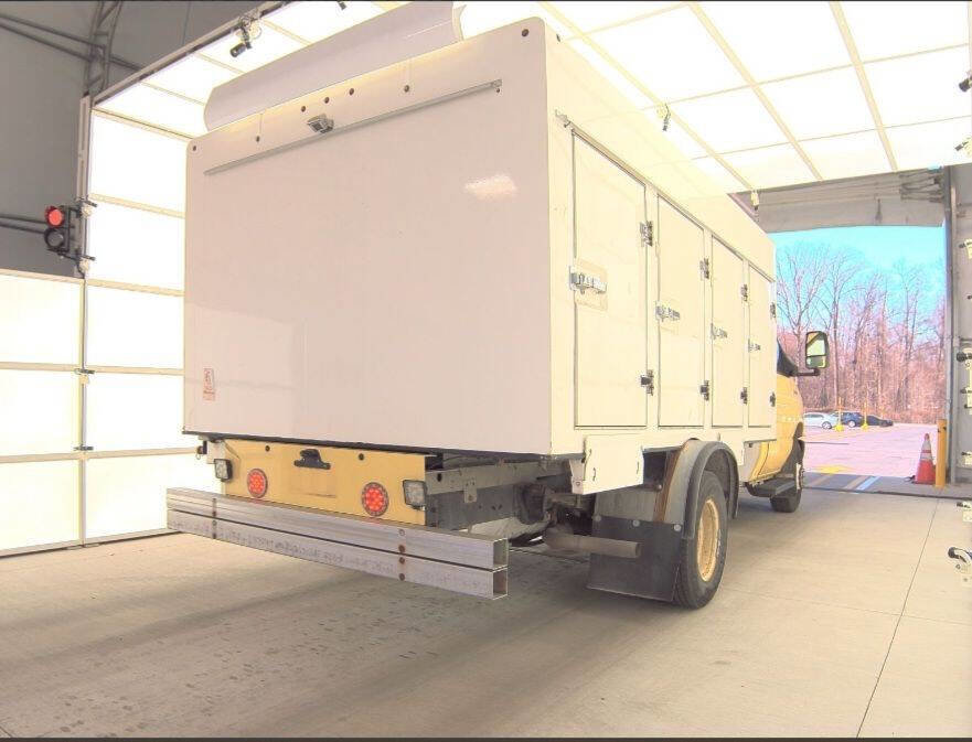 Used 2019 Ford E-450 and Econoline 450 Super Duty w/ Power Windows & Locks Group image 32