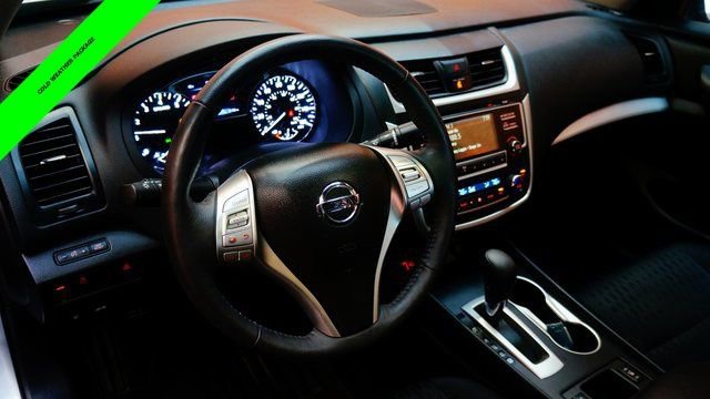 Used 2017 Nissan Altima 2.5 SV w/ Convenience Package image 9