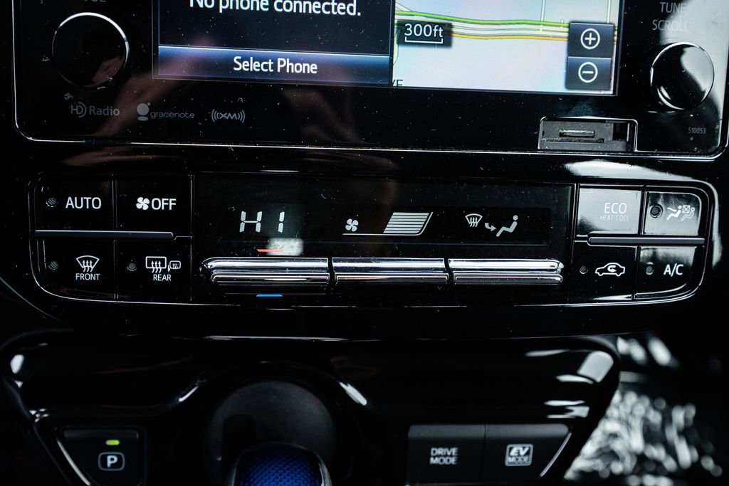 Used 2016 Toyota Prius Three image 26