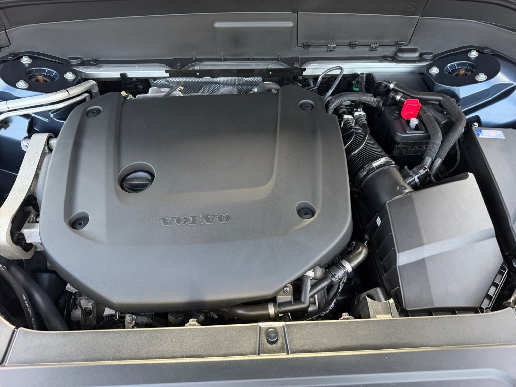 Certified 2024 Volvo XC90 B6 Plus AWD/4WD image 29